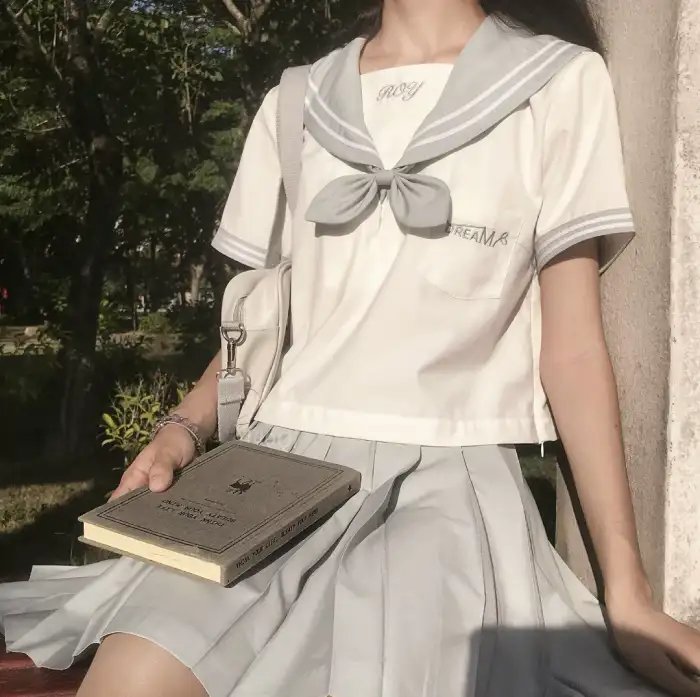 马勒冈的超级男孩
